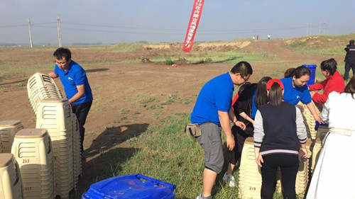 1498008555899923.jpg 擦小凳子.jpg